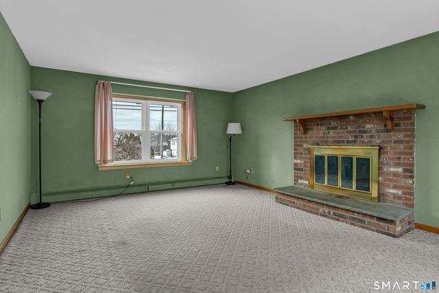 26 Pent Road, Branford, CT 06405