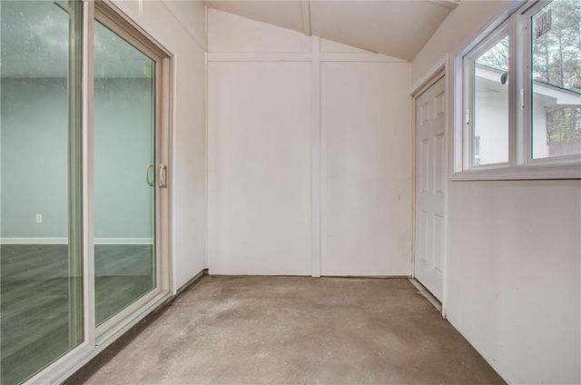 6544 River Park Drive, Riverdale, GA 30274