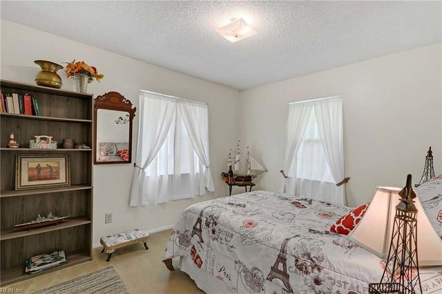 5657 Clay Bank RD, Gloucester, VA 23061
