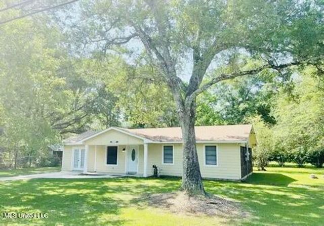 3908 Wildwood Road, Moss Point, MS 39562