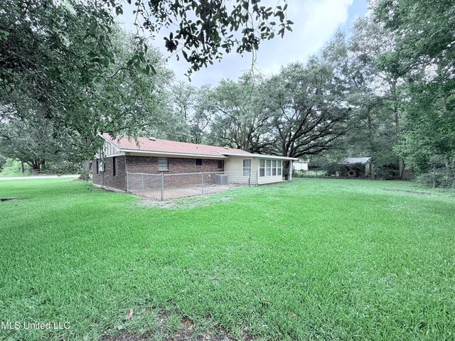 3908 Wildwood Road, Moss Point, MS 39562