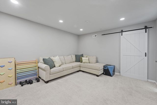 3 TREYBURN DR, Paoli, PA 19301