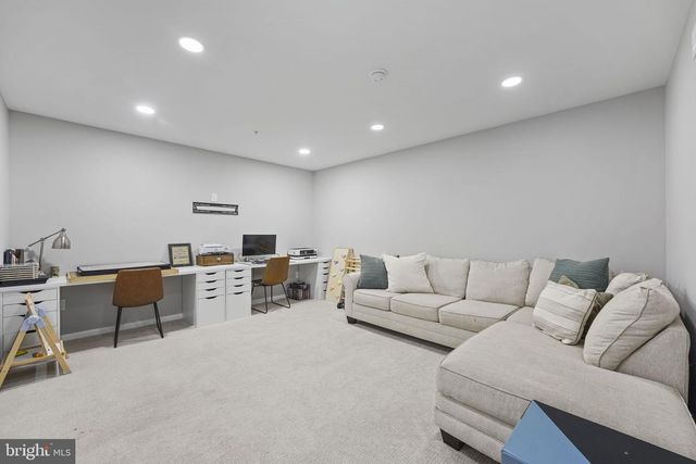 3 TREYBURN DR, Paoli, PA 19301