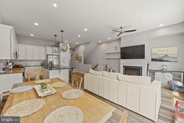 3 TREYBURN DR, Paoli, PA 19301
