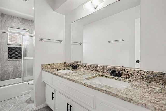 1716 N Fordson Avenue, Bethany, OK 73008