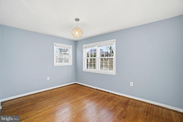 5331 42ND PL NW, Washington, DC 20015