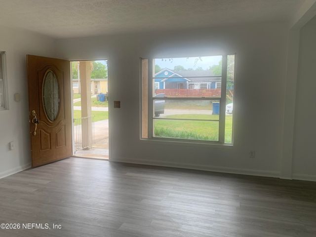 7042 CAMELOT Road, Jacksonville, FL 32211