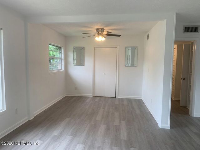 7042 CAMELOT Road, Jacksonville, FL 32211