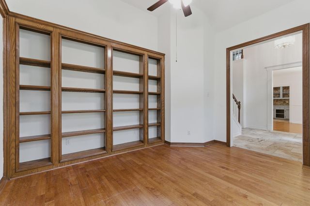 2024 Old River Road, Montgomery, TX 77356