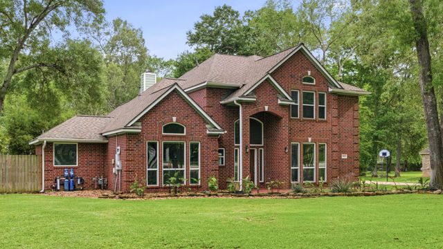 2024 Old River Road, Montgomery, TX 77356