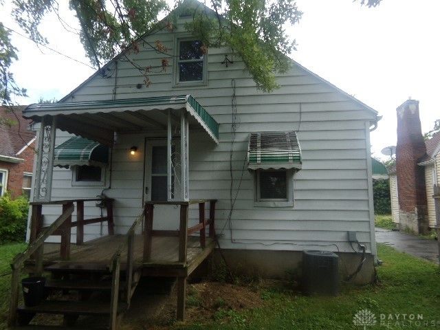 2826 W Hillcrest Avenue, Dayton, OH 45406