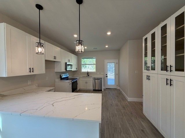 5206 Stoneridge Drive, Granbury, TX 76048