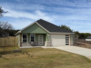 5206 Stoneridge Drive, Granbury, TX 76048