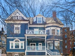 53 University Rd 2, Brookline, MA 02445