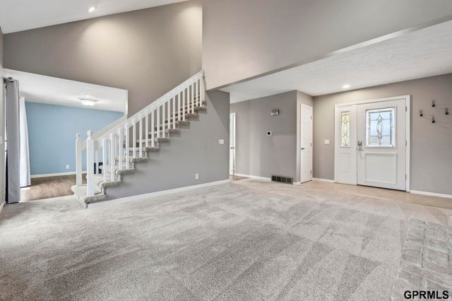 1113 Grenoble Drive, Bellevue, NE 68123