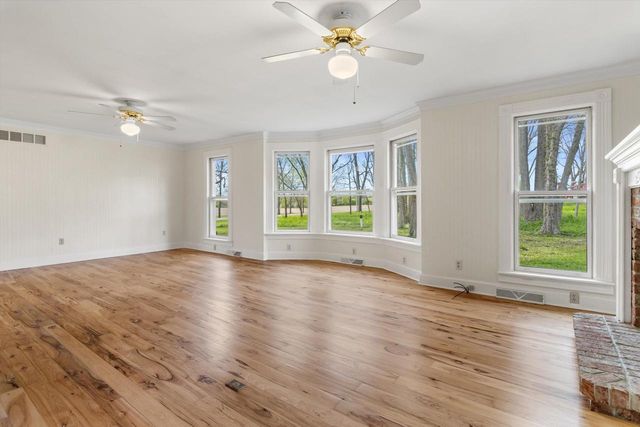 N5724 N Helenville Road, Helenville, WI 53137