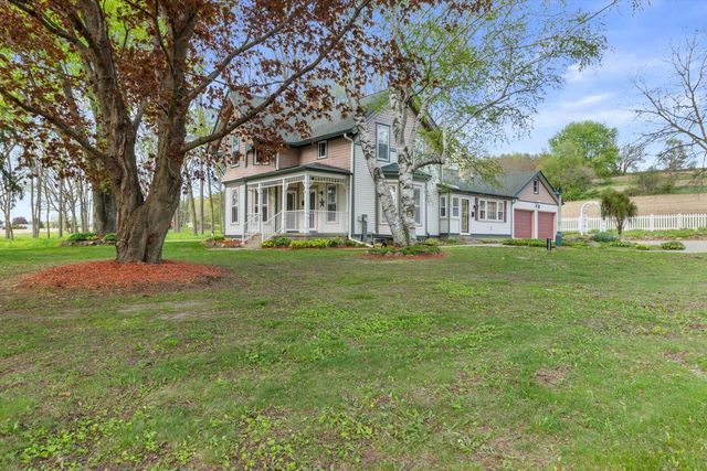 N5724 N Helenville Road, Helenville, WI 53137