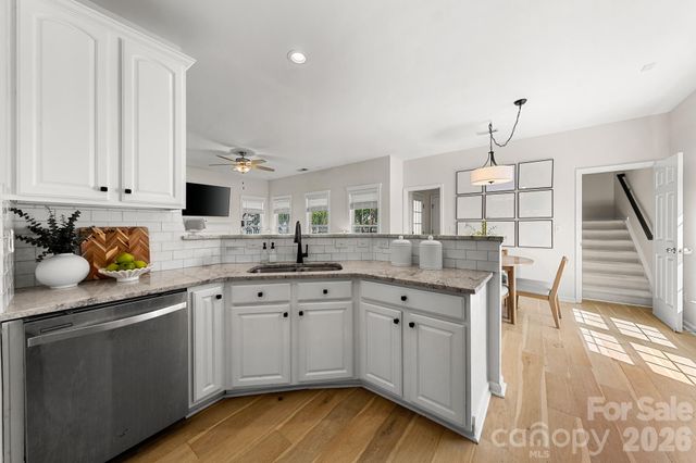 11627 Kingsley View Drive, Charlotte, NC 28277