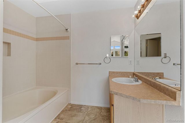 6001 S Yosemite Street H302, Greenwood Village, CO 80111