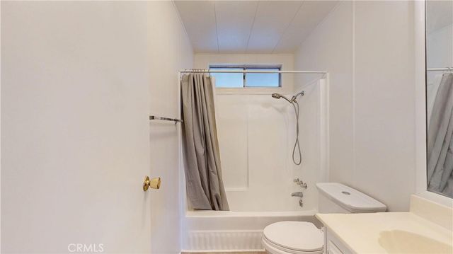 3595 Santa Fe Ave 73, Long Beach, CA 90810