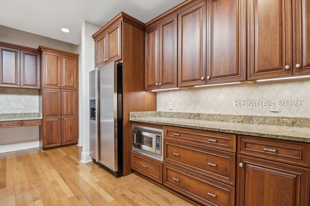 37 Crooked Pond Dr, Hilton Head Island, SC 29926