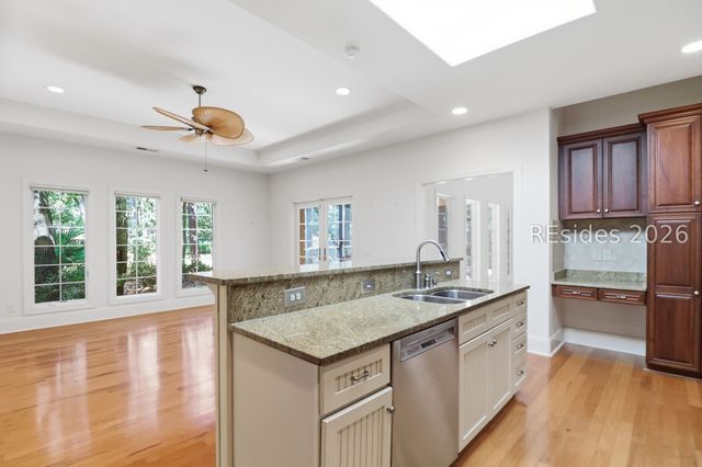 37 Crooked Pond Dr, Hilton Head Island, SC 29926