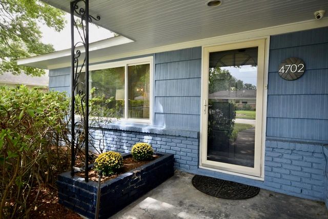 4702 Kingfisher Drive, Houston, TX 77035