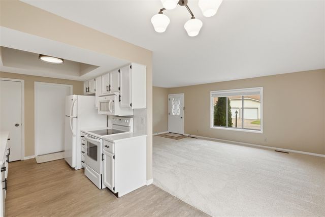 53 Old Mill Drive 2, Holland, MI 49423
