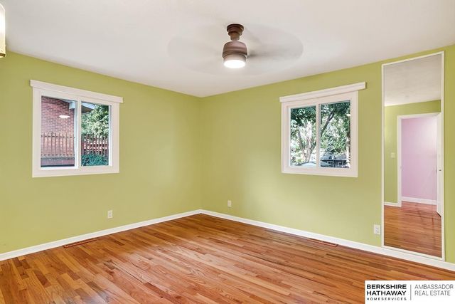 13576 Walnut Street, Omaha, NE 68144