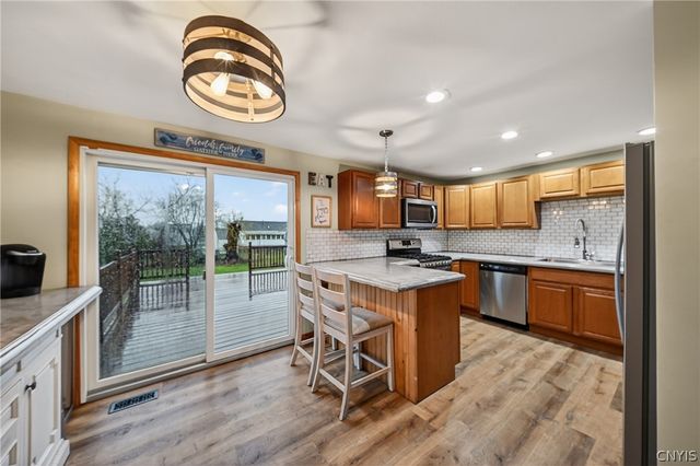 8485 Chinkapin Circle, Cicero, NY 13039