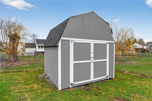 8485 Chinkapin Circle, Cicero, NY 13039