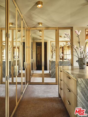 12921 MARLBORO Street, Los Angeles, CA 90049