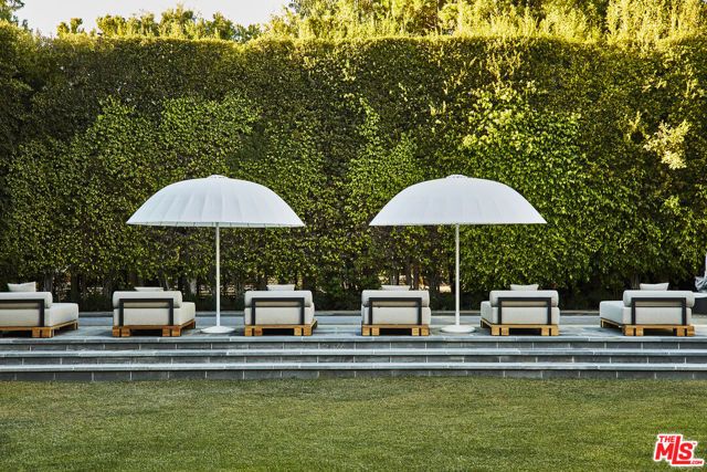 12921 MARLBORO Street, Los Angeles, CA 90049