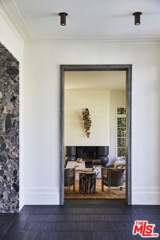 12921 MARLBORO Street, Los Angeles, CA 90049