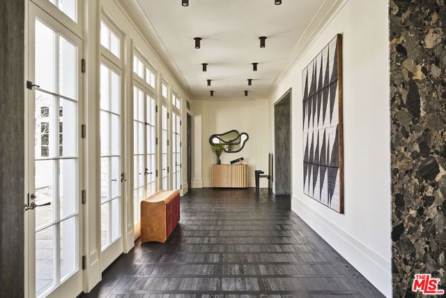 12921 MARLBORO Street, Los Angeles, CA 90049