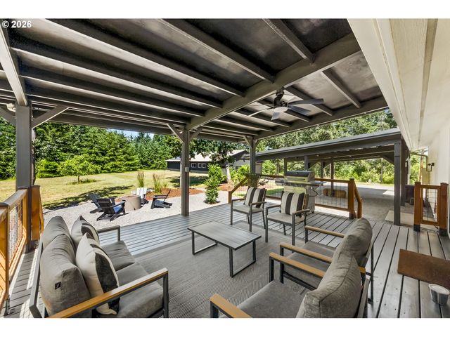 17340 Ne WOODLAND LOOP Rd, Yamhill, OR 97148