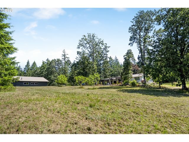 17340 Ne WOODLAND LOOP Rd, Yamhill, OR 97148