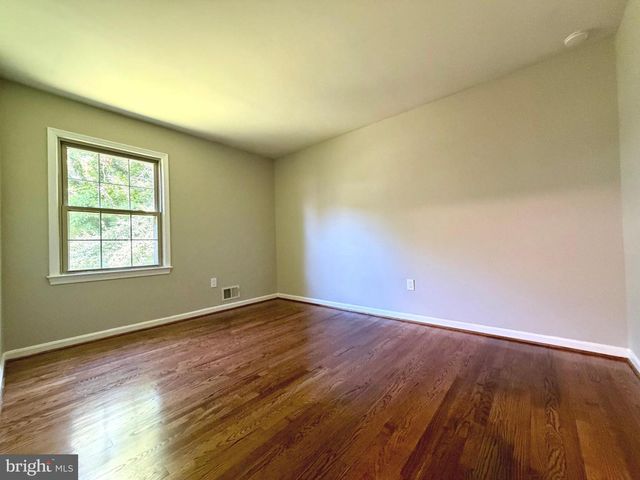 9106 JONES MILL RD, Chevy Chase, MD 20815