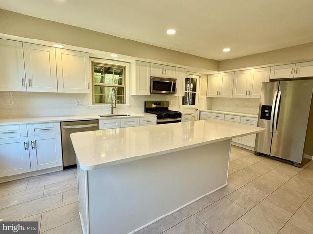 9106 JONES MILL RD, Chevy Chase, MD 20815