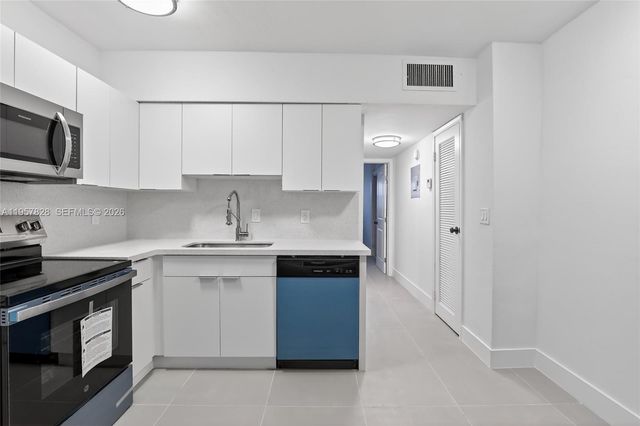 1740 Funston ST 5, Hollywood, FL 33020