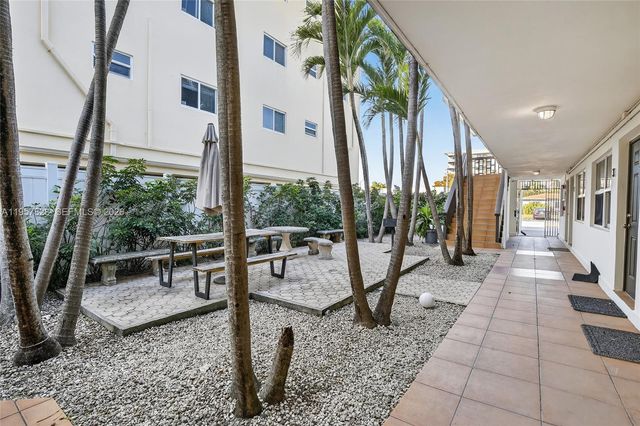 1740 Funston ST 5, Hollywood, FL 33020