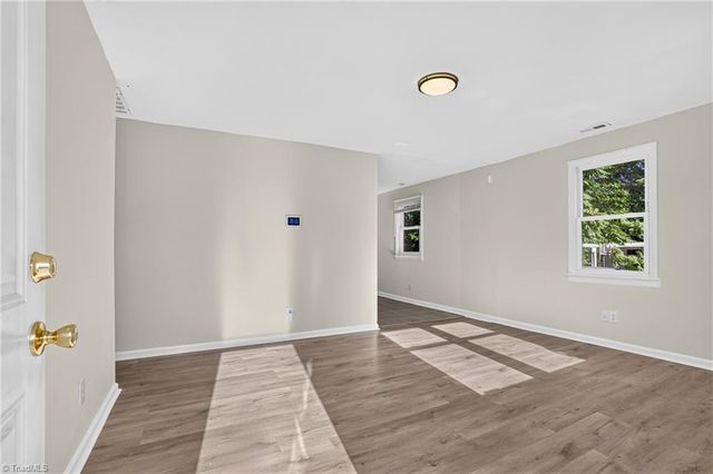 2546 Rosemary Drive, Winston-salem, NC 27105