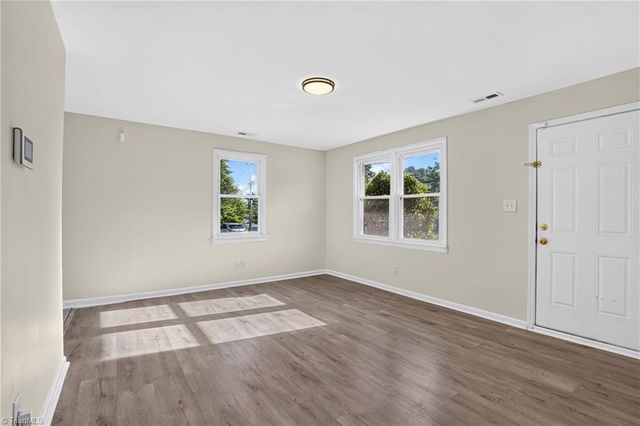 2546 Rosemary Drive, Winston-salem, NC 27105