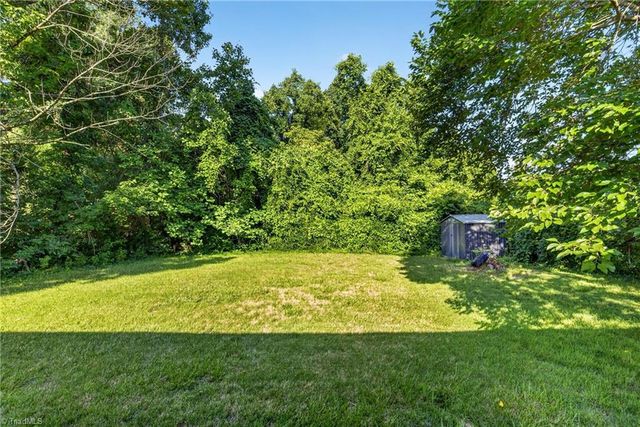 2546 Rosemary Drive, Winston-salem, NC 27105