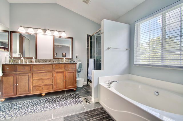 368 Shadow Ridge Drive, Cold Spring, KY 41076