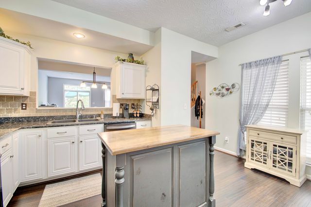 368 Shadow Ridge Drive, Cold Spring, KY 41076