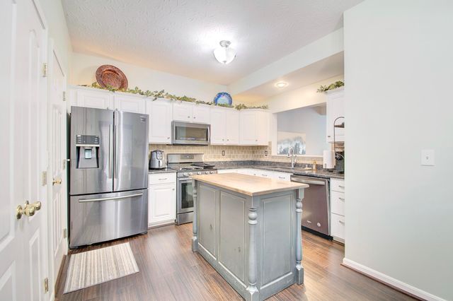 368 Shadow Ridge Drive, Cold Spring, KY 41076