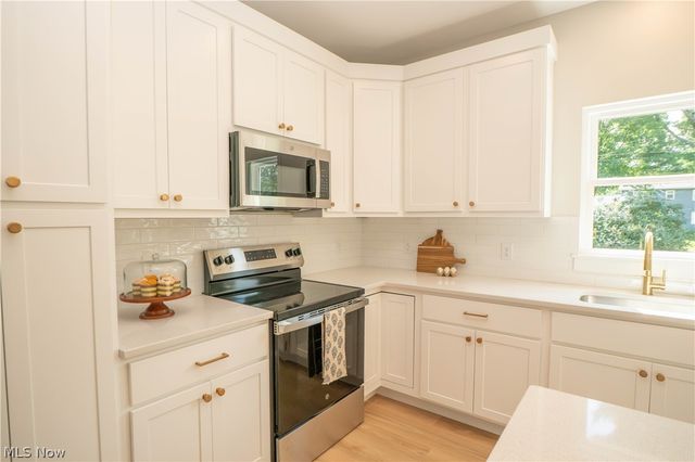 4327 Skycrest Drive NW, Canton, OH 44718