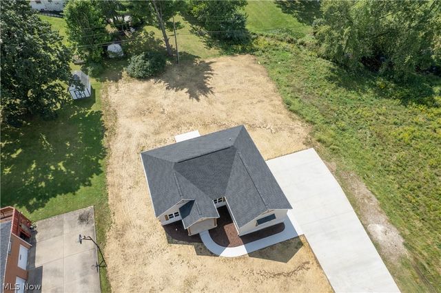 4327 Skycrest Drive NW, Canton, OH 44718