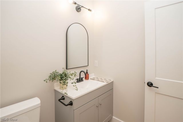 4327 Skycrest Drive NW, Canton, OH 44718